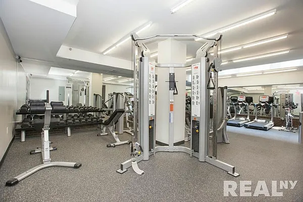 Rented by REAL New York | media 28