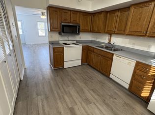 2452 S Wakefield Dr, Decatur, IL 62521