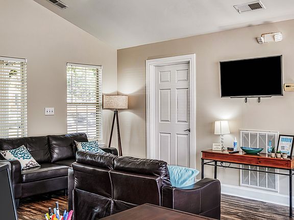2nd image of 6000 Barrington Pkwy #6415