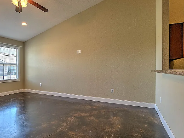 73 Sutter Pl — Photo 5