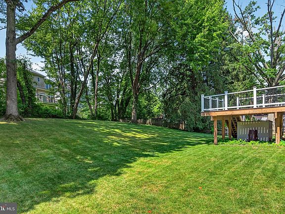2nd image of 5539 Shooters Hill Ln