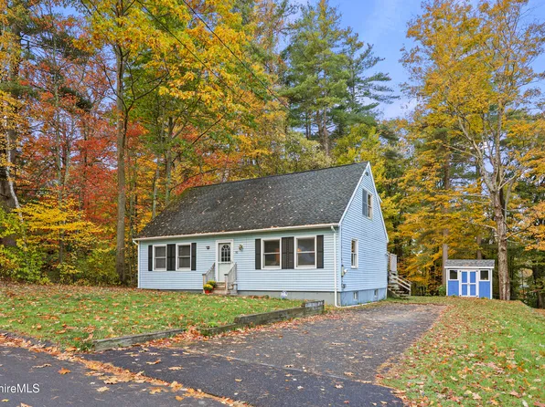 90 Orlando Ave, Pittsfield, MA 01201
