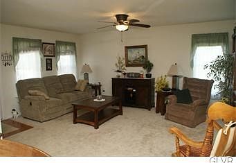 3rd image of 4844 Coatbridge Ln
