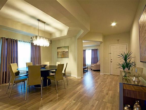 4th image of 523 Egret Place Dr
