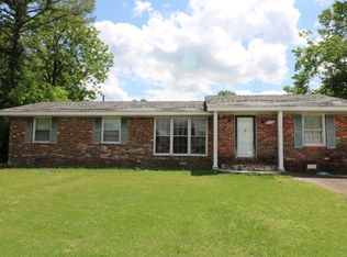 408 State St, Muscle Shoals, AL 35661