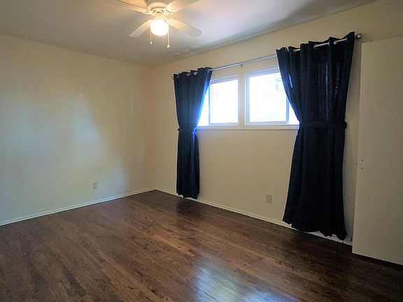 5th image of 826 Felspar St