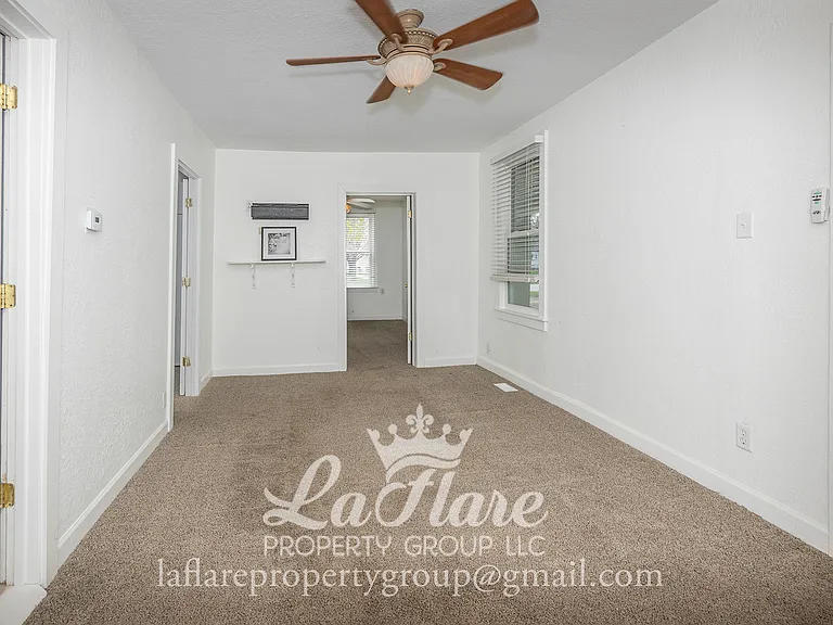 427 E Indiana Ave — Photo 13