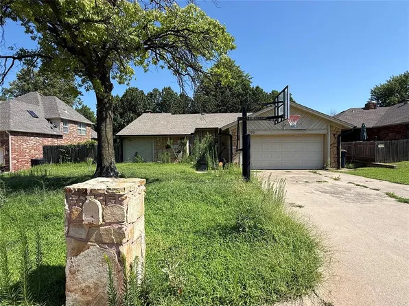 11705 NW 117th St, Yukon, OK 73099