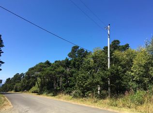 355 NE Camp One St, Yachats, OR 97498