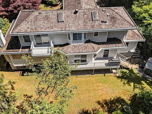 3rd image of 19766 43rd Ave