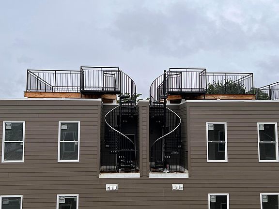 Rooftop Decks of each Unit