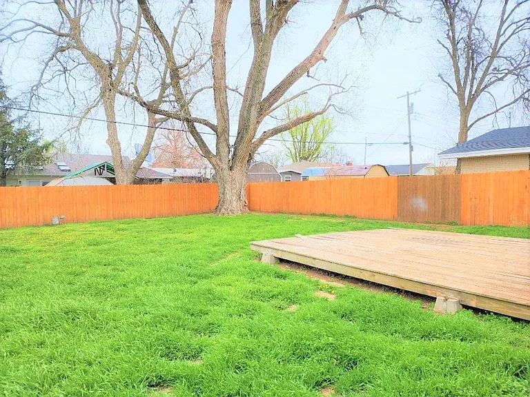 3712 N Markwell Ave — Photo 9