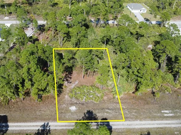 1051 Chandlee ST, LEHIGH ACRES, FL 33974