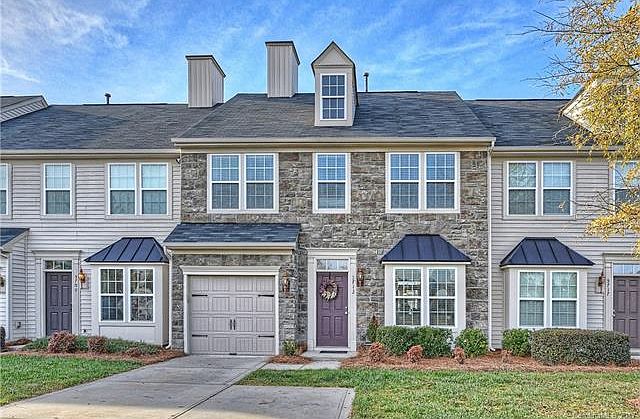 1st image of 5713 Mossdale Ln