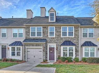 5713 Mossdale Ln, Charlotte, NC 28278