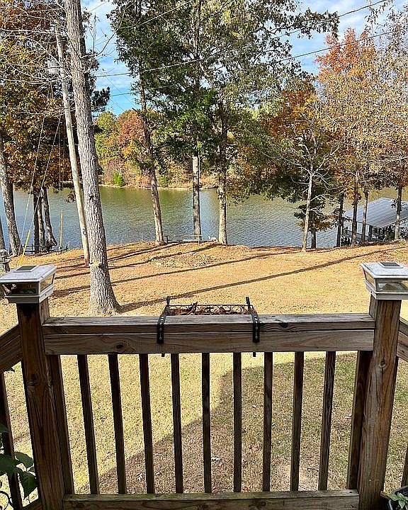 2nd image of 1096 S Fork Rd