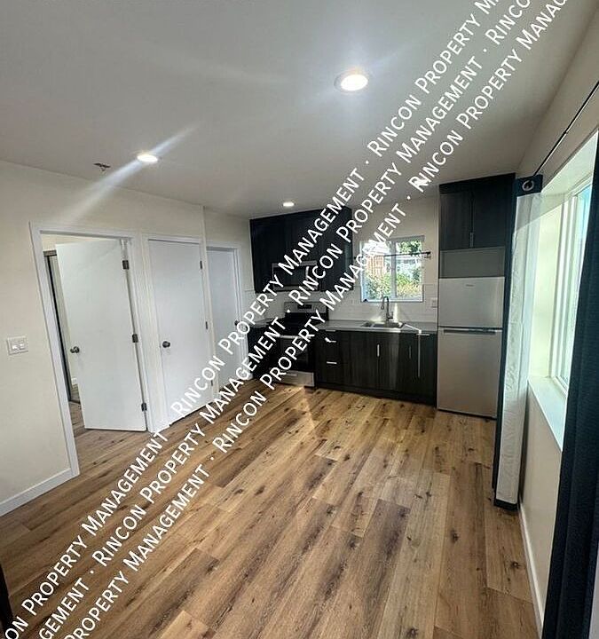 1st image of 1875 Sunridge Dr #A