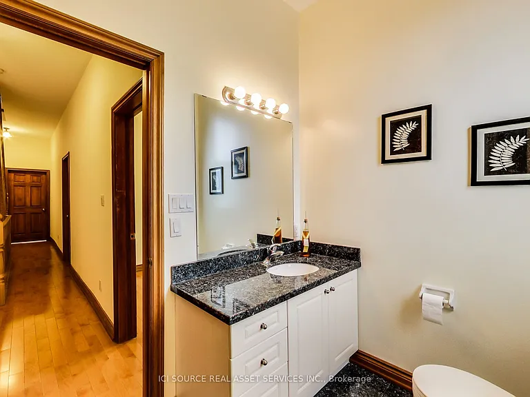 287 Palmerston Ave #MAIN — Photo 22