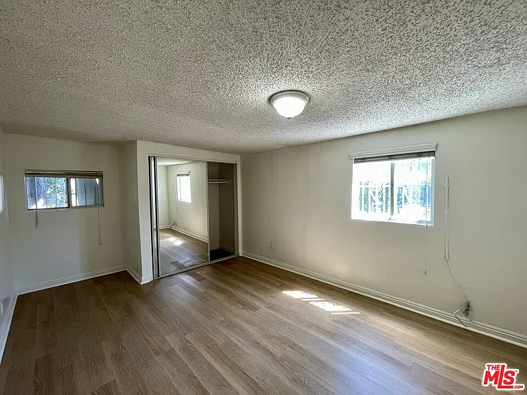 3421 Walton Ave #3421.5 — Photo 12