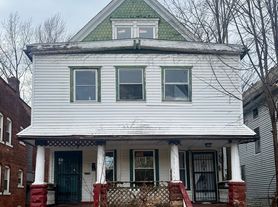 1334 E 125th St, Cleveland, OH
