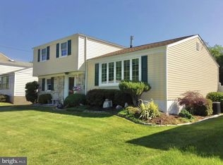 9709 Glenhope Rd, Philadelphia, PA 19115