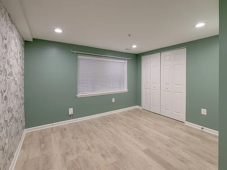 1932 3rd St NE #102 — Photo 31