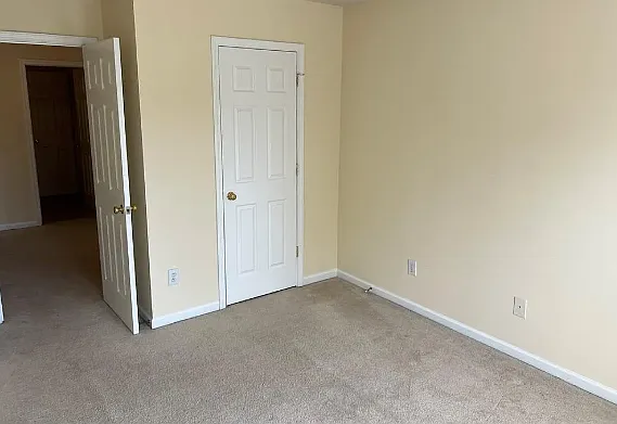 3931 Fountain Village Ln — Photo 23