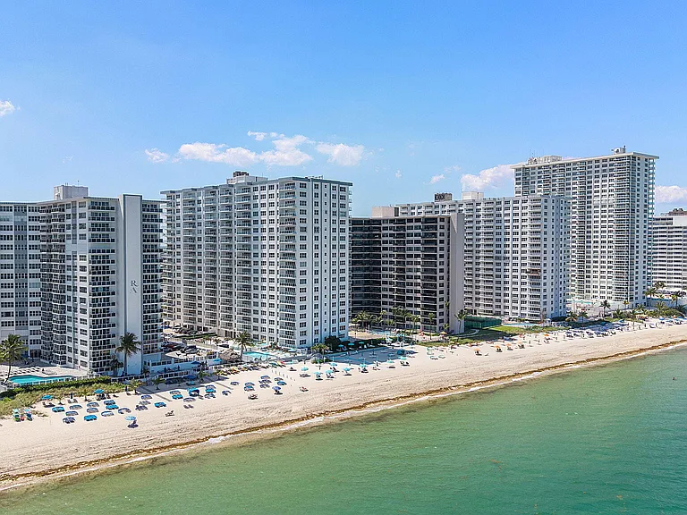 3750 Galt Ocean Dr #1002 — Photo 39