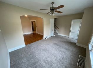 122 N 38th St, Omaha, NE 68131