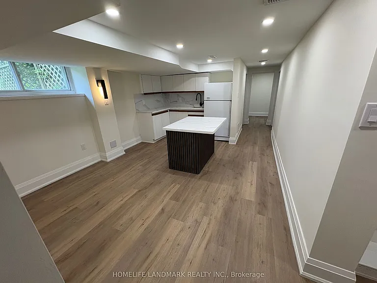 73 Berkinshaw Cres — Photo 14