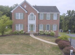 219 Dupont Dr, Mc Donald, PA 15057