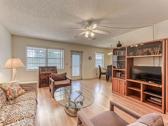 5th image of 47 Lyndhurst B #47
