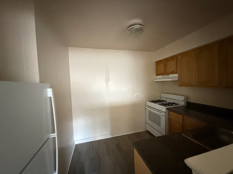 Brookdale Apartments — Photo 13