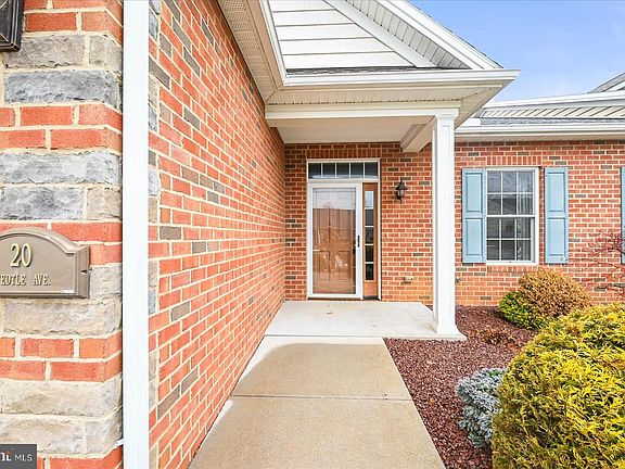 4th image of 20 Stedtle Ave