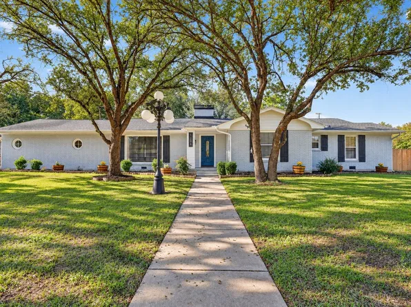 1204 Loma Alta Pl, Cleburne, TX 76033