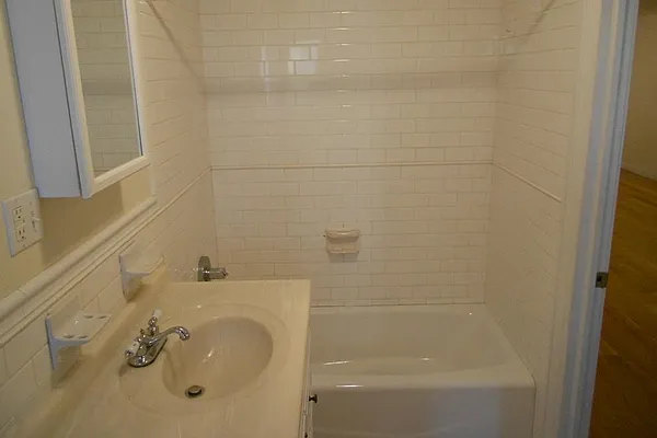 Rented by Corcoran | media 32