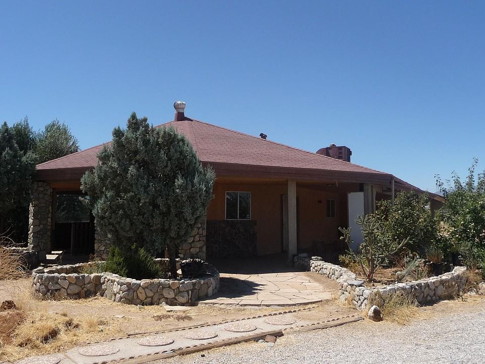 1st image of 9464 Primrose Ave