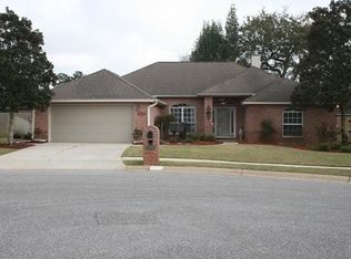 6042 Chapman Cir, Pensacola, FL 32504