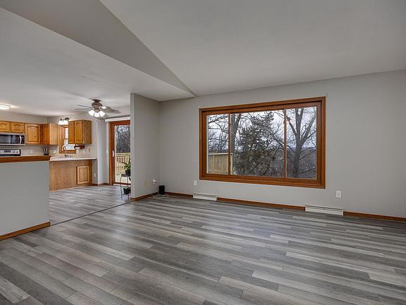 5th image of 902 Anna Court