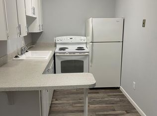 23 N Riley St APT 214, Kansas City, MO 64119