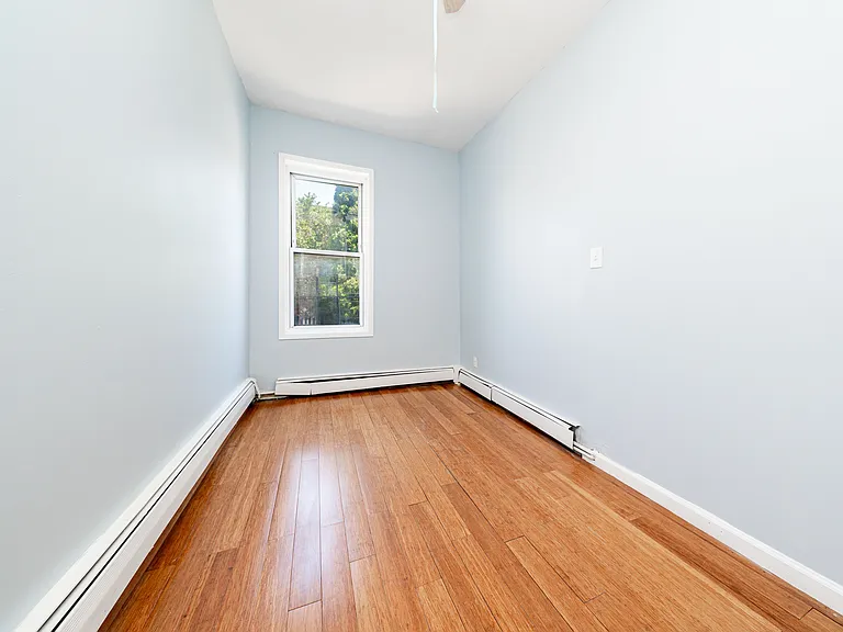 33-34 9th St #1 — Photo 7