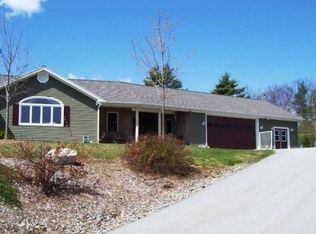 16 Jacqueline Dr, Dunbarton, NH 03046