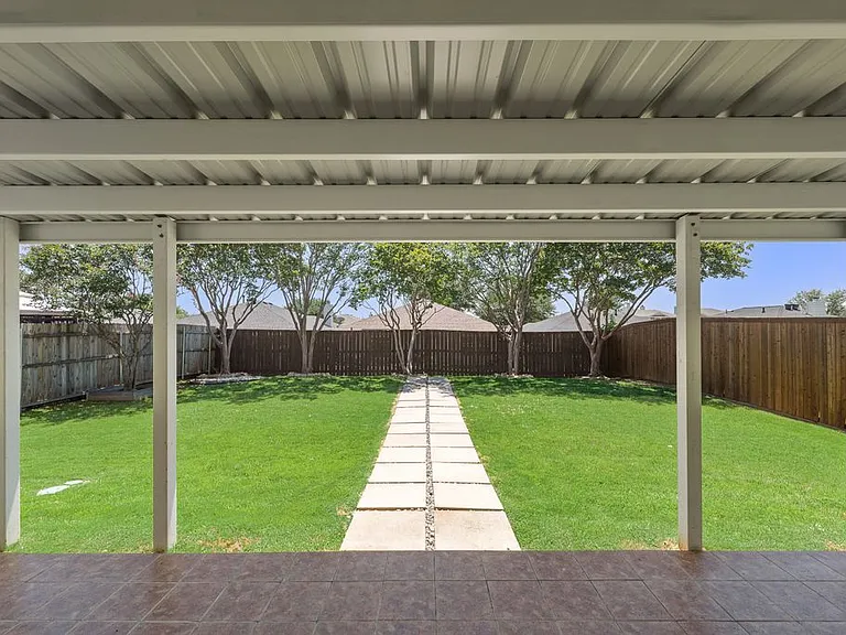 1421 Laurel Hall Ln — Photo 21