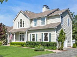 3 Heritage Hills Ct, Skillman, NJ 08558