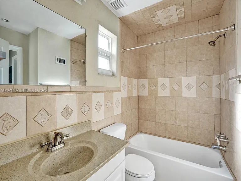 8550 NW 27th Pl — Photo 25