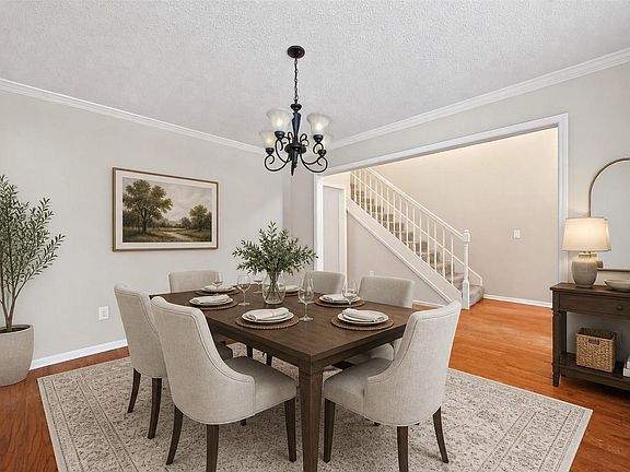 2nd image of 106 Breezy Point Pl