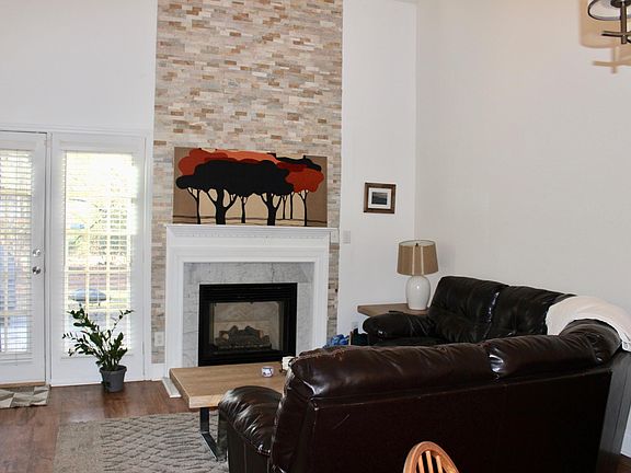 Living Room with Natural Gas Fireplace