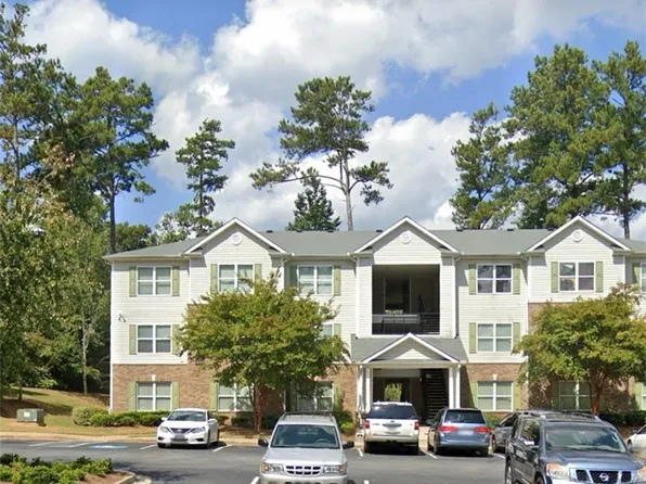 1201 Fairington Ridge Cir, Lithonia, GA 30038