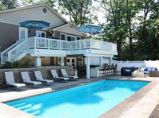 11 Round Lake Ave, Monroe, NY 10950