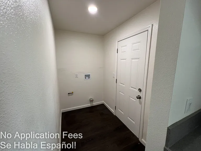 7480 Lankershim Ave — Photo 11